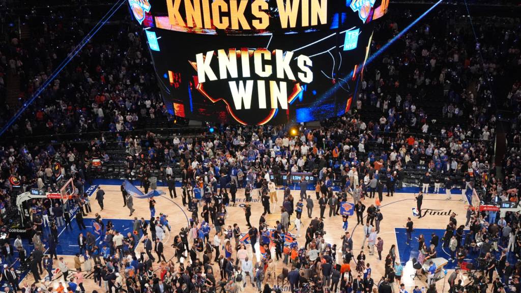 Die Stimmung im Madison Square Garden beim spektakulären Heimsieg der New York Knicks war elektrisierend