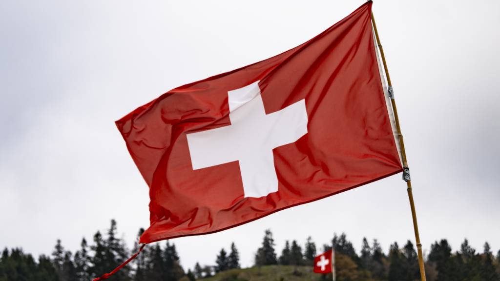 Sicherheit, Natur und Demokratie bilden für Schweizerinnen und Schweizer den Kern des Landes, wie aus der repräsentativen Umfrage hervorgeht. (Archivbild)