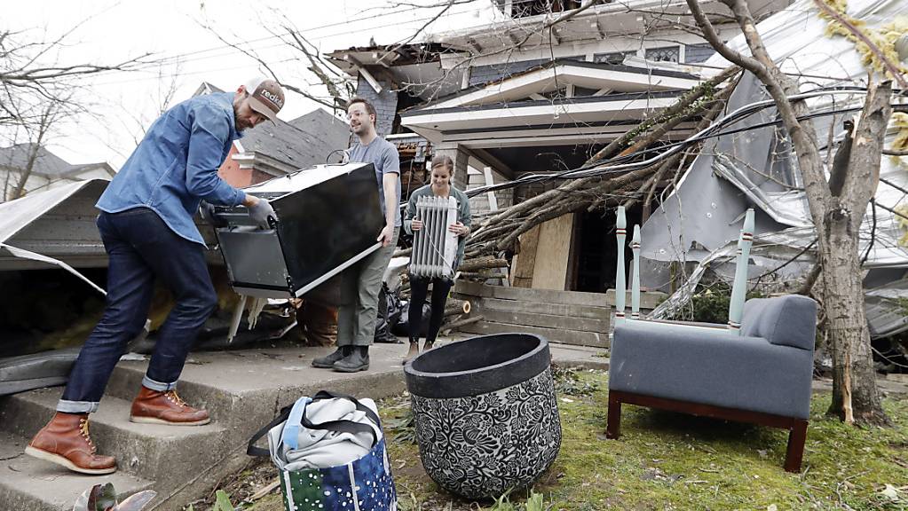 Der Tornado, der am Dienstag über Nashville im US-Bundesstaat Tennessee gezogen ist, hat grosse Zerstörungen hinterlassen.