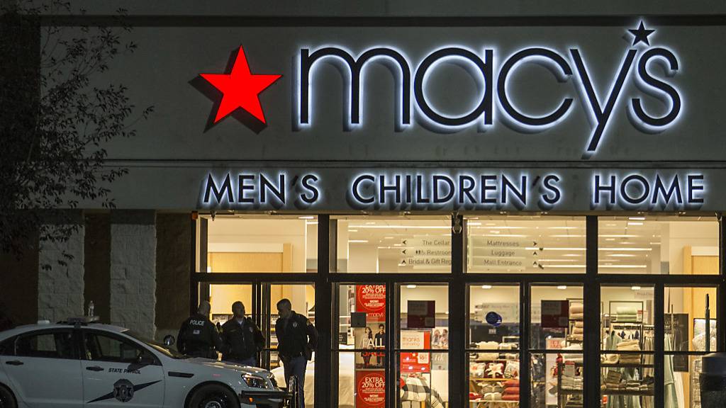 Der angeschlagene US-Shopping-Riese Macy's hat einen radikalen Sanierungsplan beschlossen. (Archivbild)