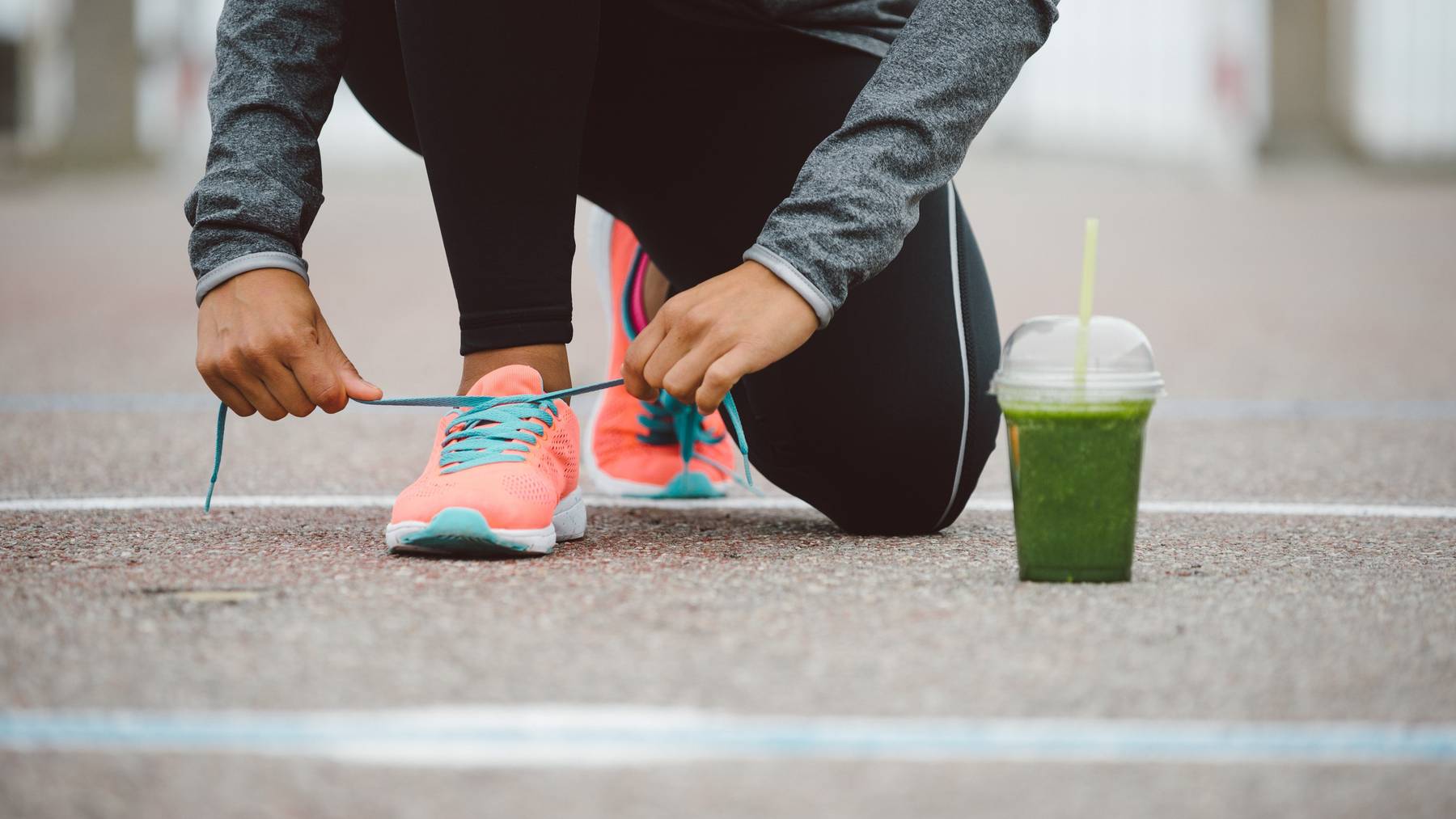 Ausdauertraining wie Jogging reduziert den Fettanteil im Körper.