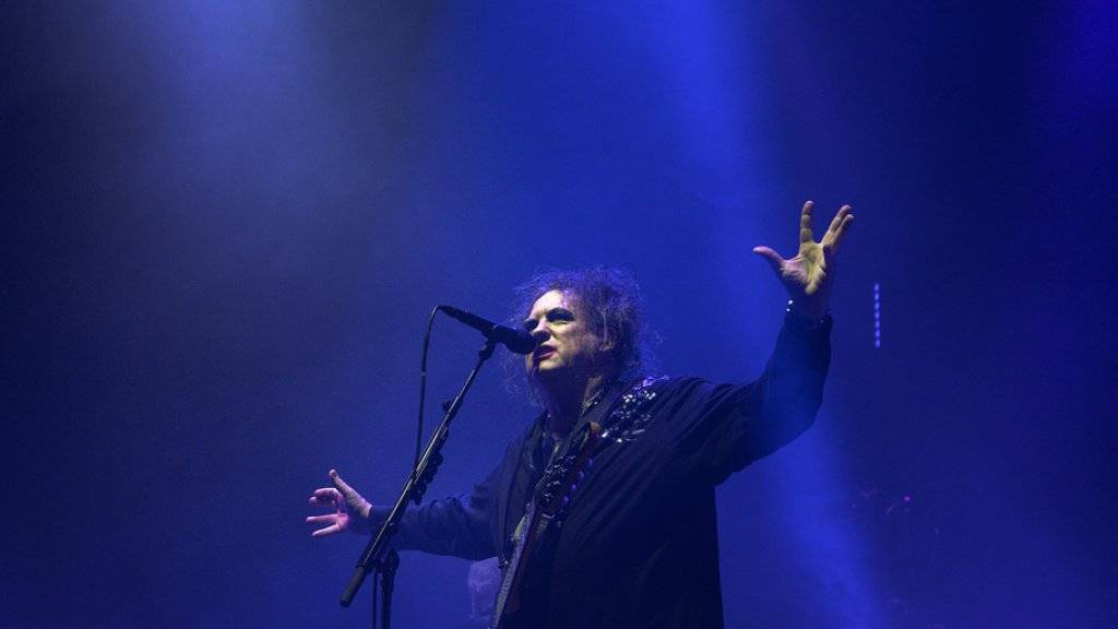 The Cure, die Band um Sänger Robert Smith, wurde mit zahlreichen weiteren Künstlerinnen und Künstlern in die Rock and Roll Hall of Fame auf genommen. (Archivbild)