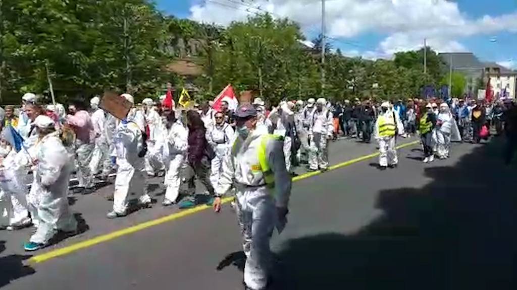 Neuenburg: Corona-Demo mit mehrere Tausend Teilnehmer