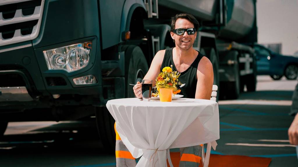 «Merci för din Isatz, Yves!» - LKW-Chauffeure werden mit Zmittag überrascht