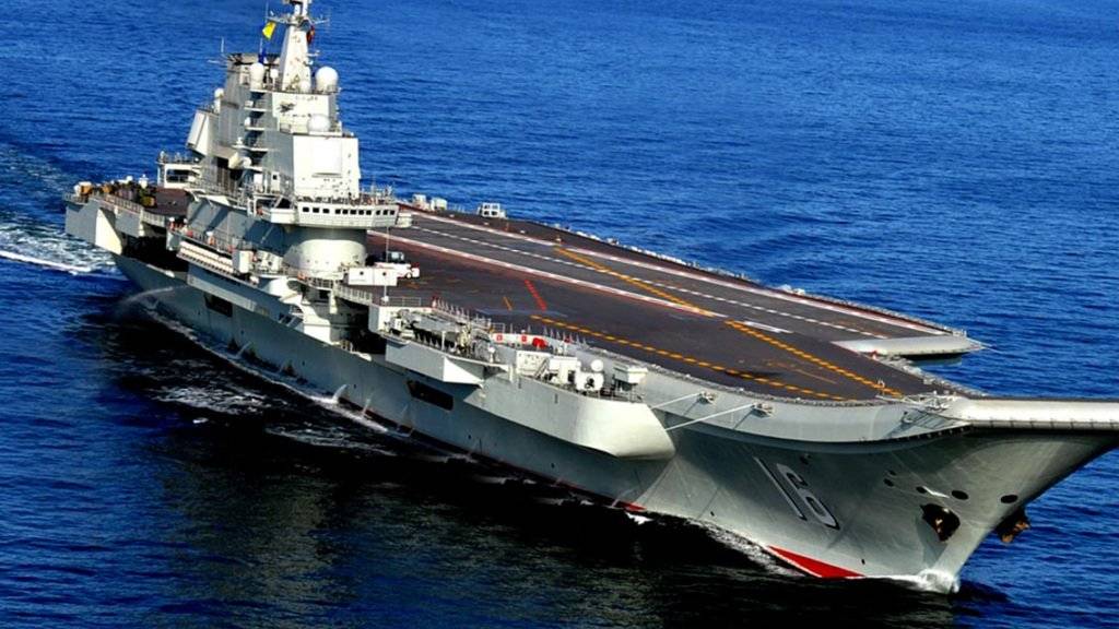 China rüstet weiter auf: Die chinesische Flotte soll um einen weiteren Flugzeugträger ergänzt werden. Anders als der Erste (hier auf einem Archivbild), der in Russland gekauft wurde, baut China den zweiten Flugzeugträger selber.