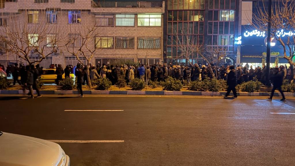 Iran: Trump sagt Demonstranten Hilfe zu - Bedrückte Stimmung