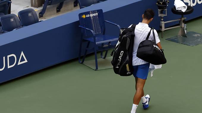 Novak Djokovic entschuldigt sich nach Disqualifikation