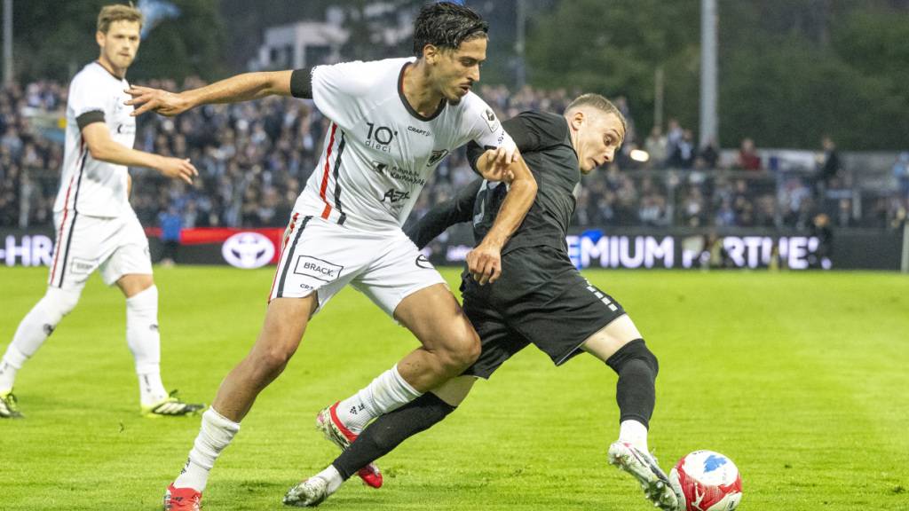Nassim Zoukit (links) wechselt von Aarau nach Thun