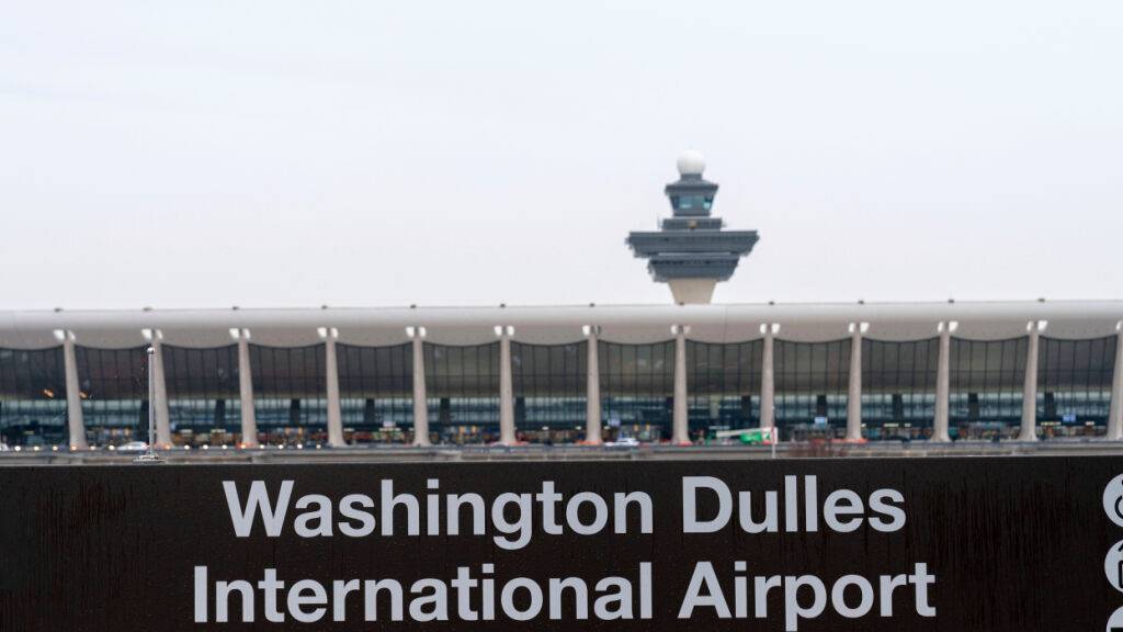 ARCHIV - Der internationale Flughafen Dulles nahe der US-Hauptstadt Washington. Foto: Jose Luis Magana/AP/dpa
