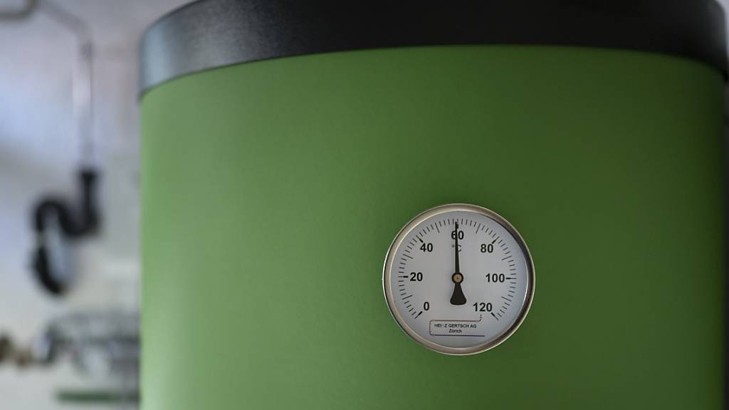 Mit klimafreundlicheren Heizungen soll CO2 eingespart werden. Hauseigentümerinnen und Hauseigentümer profitieren je nach Wohngemeinde von unterschiedlich hohen Beiträgen. (Symbolbild)