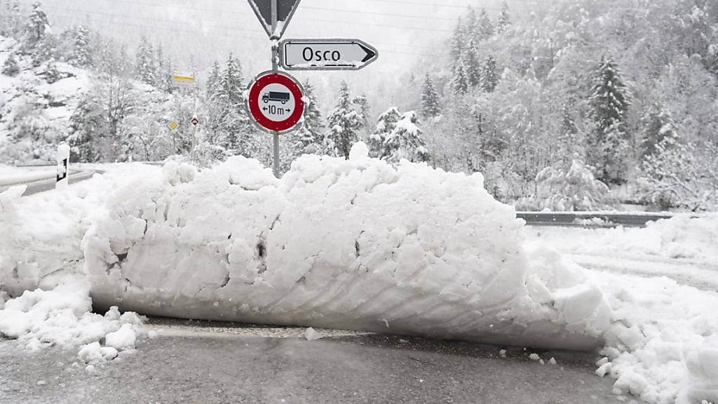 Weniger Touristen als sonst: Das in Schnee und Regen versinkende Tessin verzeichnet einen Einbruch der Hotelbuchungen für die Ostertage.