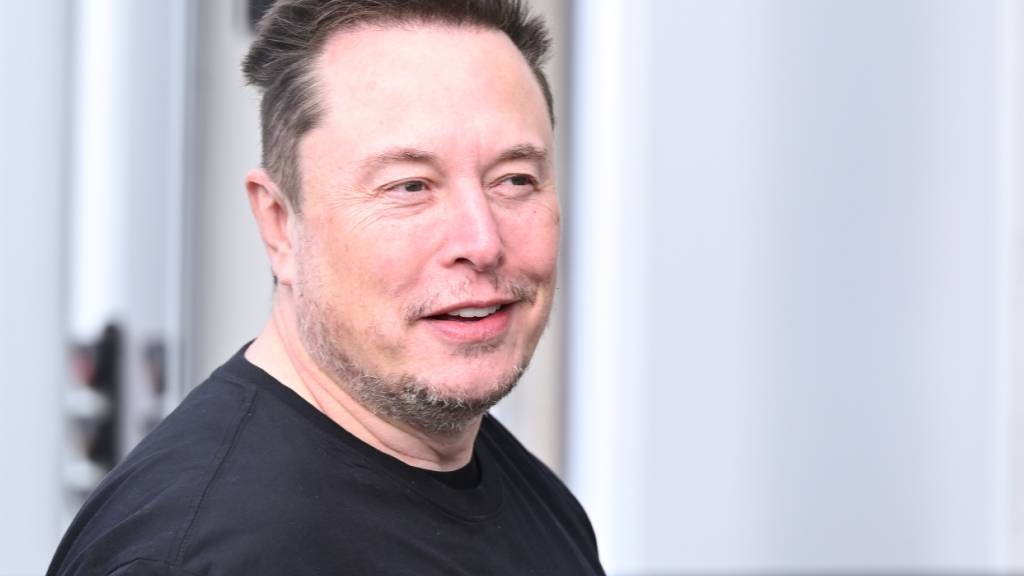 Musk dementiert Cybertruck-Geschenk an Kadyrow