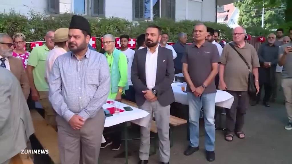1.-August in Moschee: Muslime feiern an der Forchstrasse
