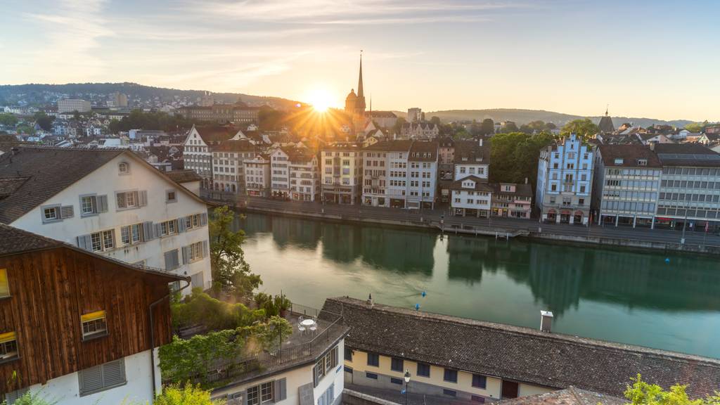 Haus-Käuferinnen zahlen in Zürich 40 Prozent mehr als vor 10 Jahren