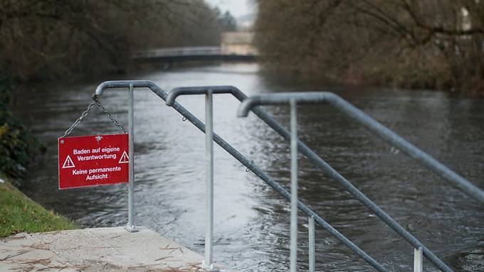 «Die Gefahr ist hoch»: Experte rät von Schwimmen in Flüssen ab
