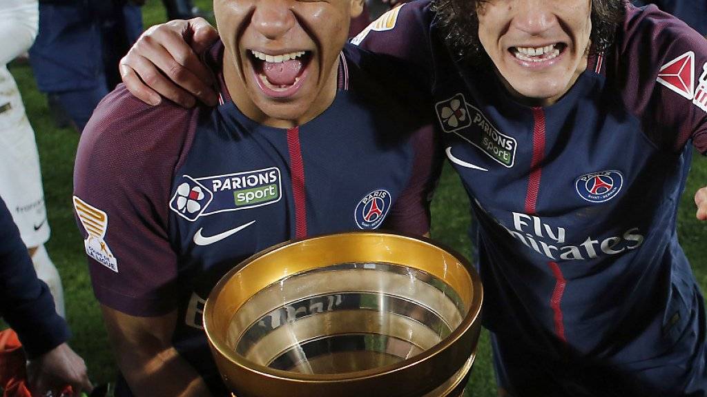 Kylian Mbappé und Edinson Cavani von Paris Saint-Germain können sich über den nächsten Titel freuen (Archiv)