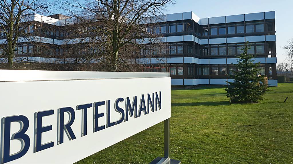 Der Medienkonzern Bertelsmann büsst im ersten Halbjahr klar an Umsatz und Gewinn ein. Vor allem die RTL Group leidet unter dem Einbruch am Werbemarkt. (Archivbild)