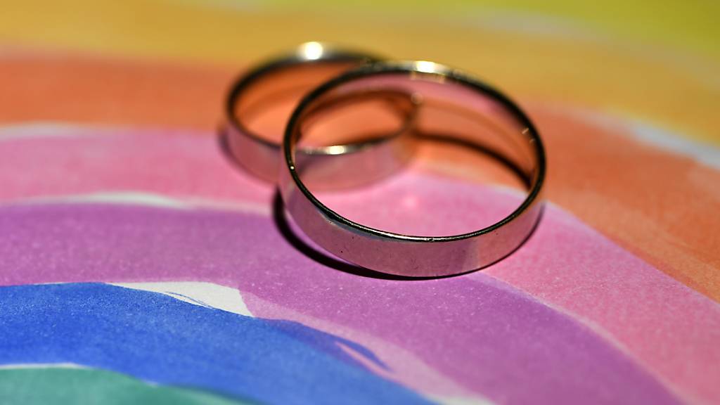 In Costa Rica ist die erste offiziell anerkannte gleichgeschlechtliche Ehe Mittelamerikas geschlossen worden. Die Hochzeit zwischen zwei Frauen wurde live im staatlichen Fernsehen übertragen. (Symbolbild)