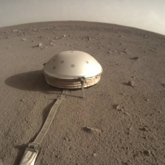 InSight: Der Mars bebt häufig, aber sachte
