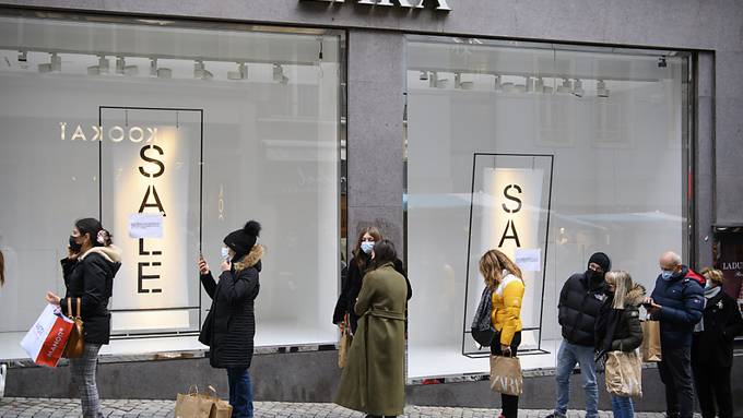Umsatz und Gewinn von Zara-Besitzer Inditex schrumpfen