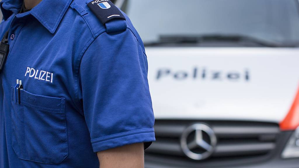 Die Luzerner Polizei hat einen weiteren mutmasslichen Telefonbetrüger festgenommen. (Symbolbild)