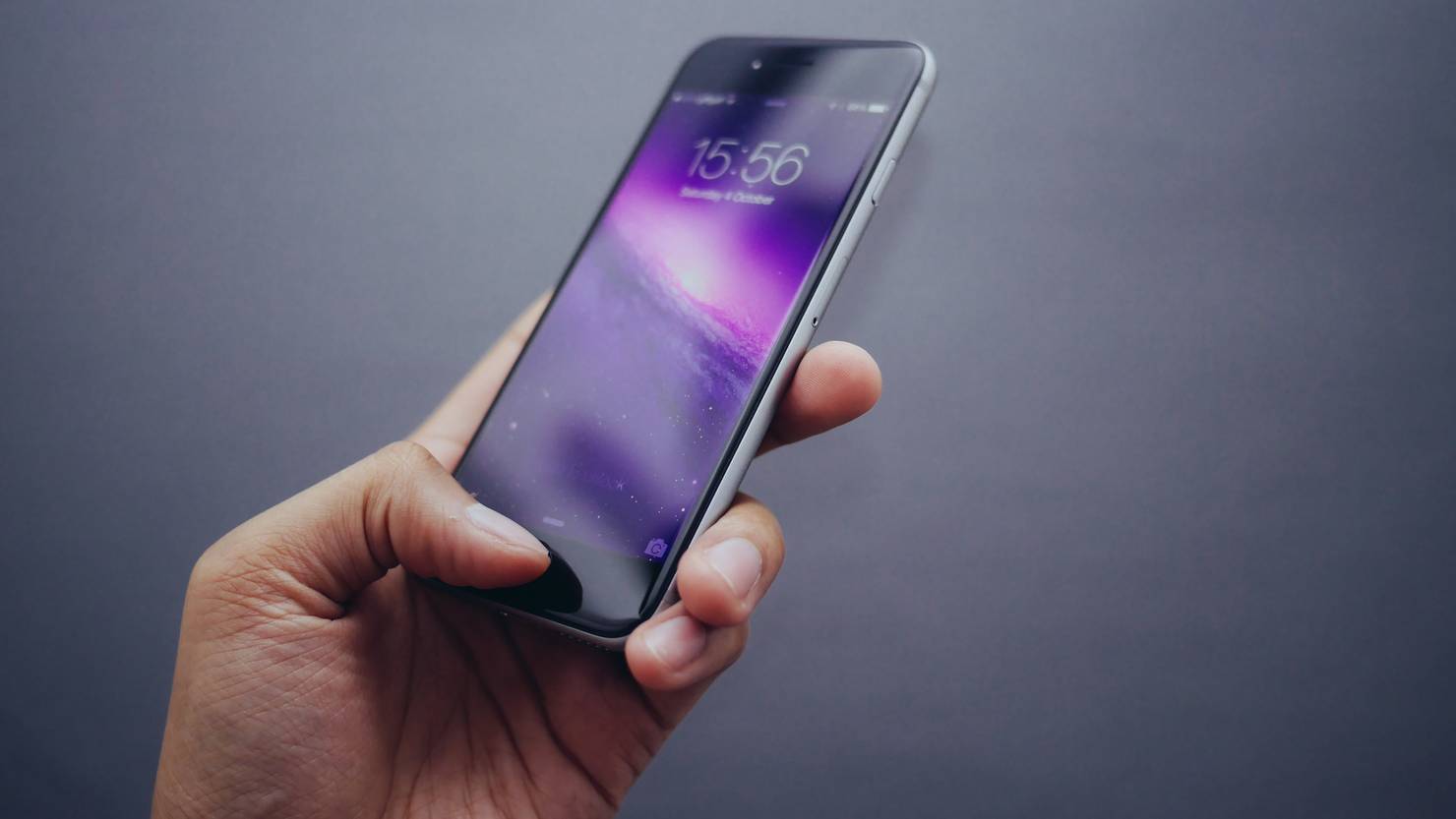 Lohnt es sich, ein Smartphone im Ausland zu kaufen? - Radio 24