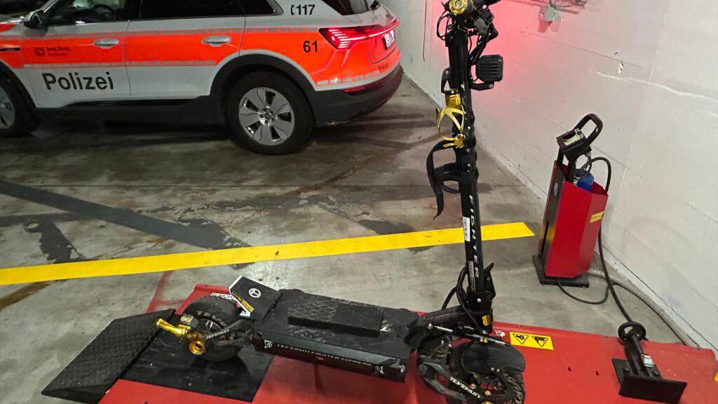 Polizei beschlagnahmt in Zürich 110 km/h fahrendes E-Trottinett