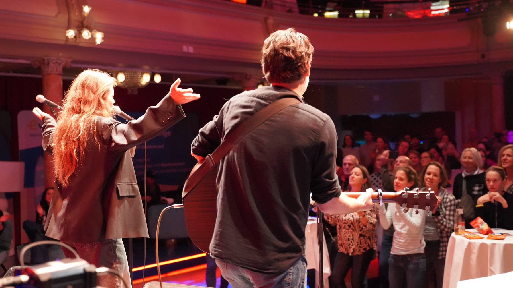 Anna Rossinelli auf der Pilatus Stage