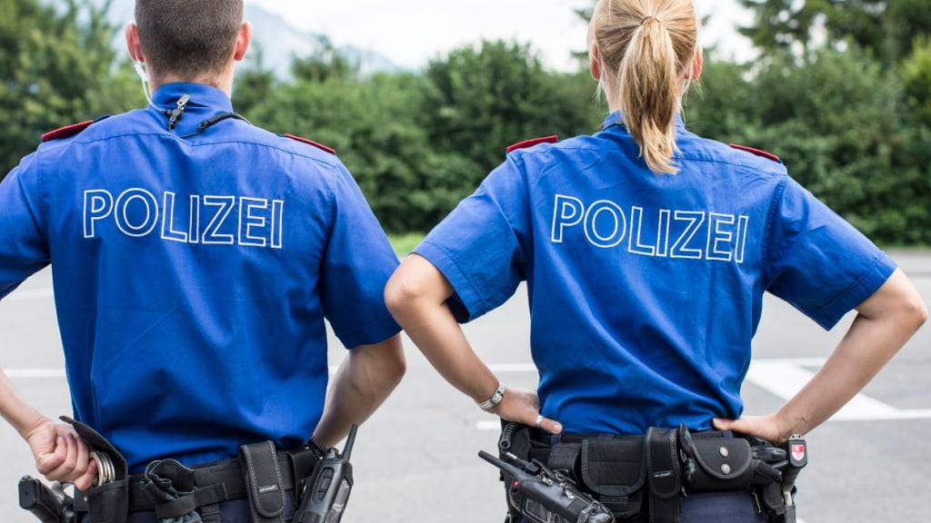 Die Kantonspolizei Obwalden hat mit dünnen personellen Ressourcen zu kämpfen. Damit befasste sich am Donnerstag der Kantonsrat. (Symbolbild)
