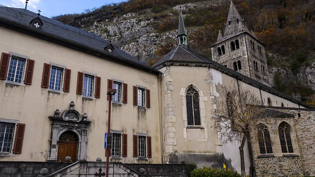 Der Rektor des Kollegiums der Abtei St-Maurice tritt wegen der Berichte über sexuellen Missbrauch vorläufig von seinem Posten zurück. (Archivbild)