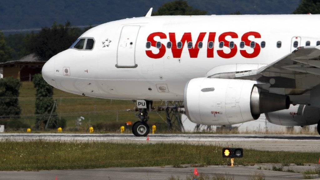 Der Flug LX8 der Swiss musste am Montag in der kanadischen Provinz Neufundland wegen eines medizinischen Notfalls an Bord zwischenlanden. Der Flug erreichte sein Ziel Chicago schliesslich mit dreistündiger Verspätung. (Archivbild)