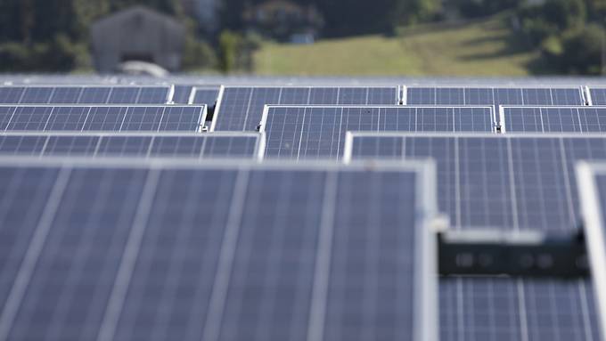 Schweizer Bevölkerung will mehr in Solarenergie investieren
