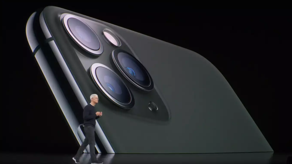 iPhone 11 Tim Cook