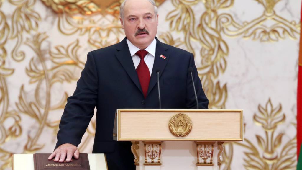 Alexander Lukaschenko, der amtierende Präsident von Belarus, sieht sich vor den Wahlen im August heftiger Kritik von der Opposition ausgesetzt. (Archivbild)