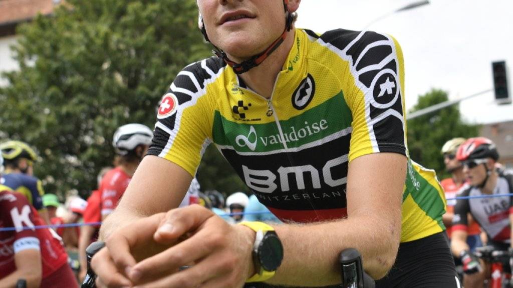 Stefan Küng - hier am Start zur 3. Etappe in Menziken - ist sein gelbes Leader-Emblem wieder los