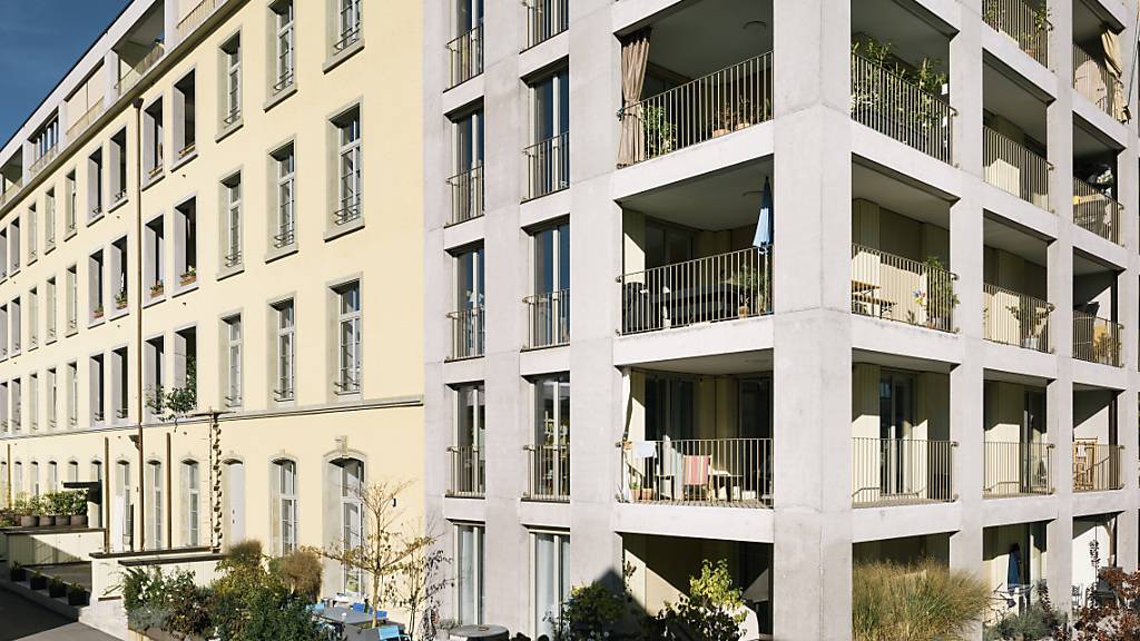 Gute Nachricht für Mieterinnen und Mieter: Der Referenzzinssatz für Wohnungsmieten bleibt bei 1,50 Prozent. Damit sind bei bestehenden Mietverhältnissen vorerst keine weiteren Mieterhöhungen angezeigt.(Symbolbild)