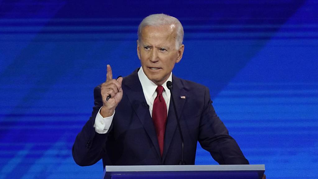 Bekam bei einer TV-Debatte erneut Kritik von seinen innerparteilichen Konkurrenten ab: der frühere US-Vizepräsident und Präsidentschaftsbewerber Joe Biden.