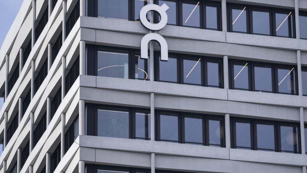 Beim Sportartikelhersteller On kommt es zu einem Führungswechsel. (Symbolbild)