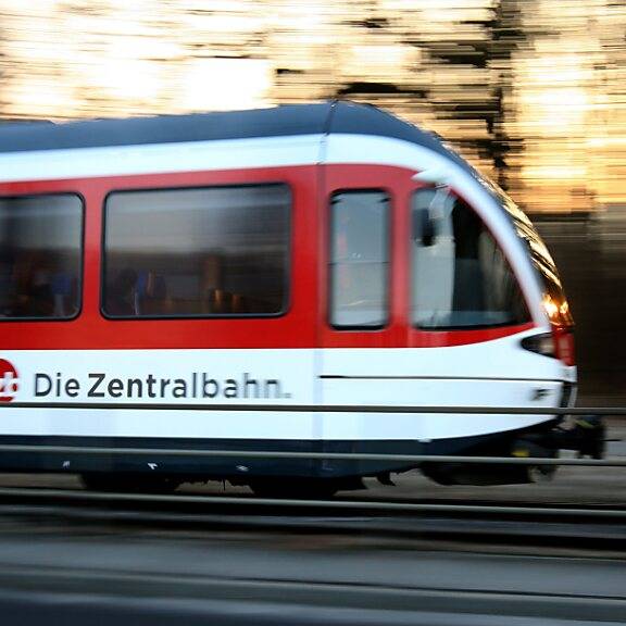 Ersatzbusse verkehren zwischen Allmend, Alpnachstad und Stansstad