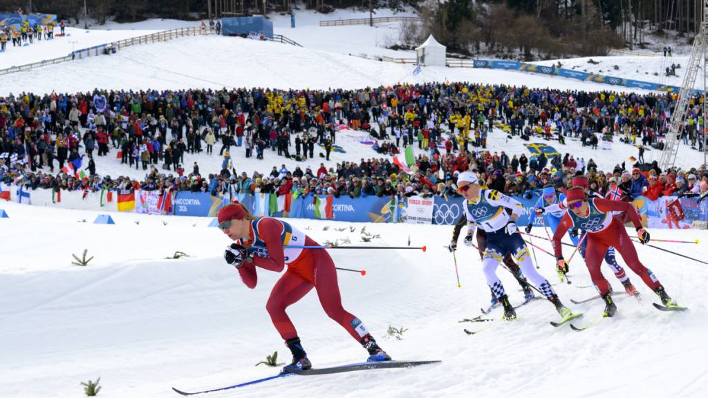 Nadine Fähndrich (links) startet im Team-Sprint nicht mit Anja Weber (rechts), sondern mit Nadja Kälin