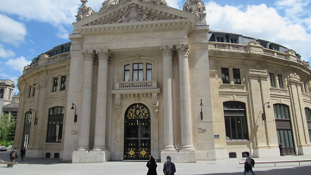 PRODUKTION - Das neue Pariser Museum des französischen Milliardärs François Pinault liegt zwischen dem Louvre und dem Centre Pompidou in Paris. Foto: Sabine Glaubitz/dpa