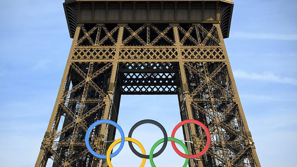 Streit um olympische Ringe am Eiffelturm