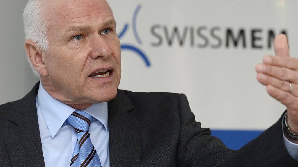 Der Ausblick für die MEM-Industrie ist nicht nur schlecht: Swissmem-Präsident Hans Hess verspricht sich von der Digitalisierung wesentliche Produktivitätssteigerungen und neue Möglichkeiten für Geschäftsmodelle. (Archiv)