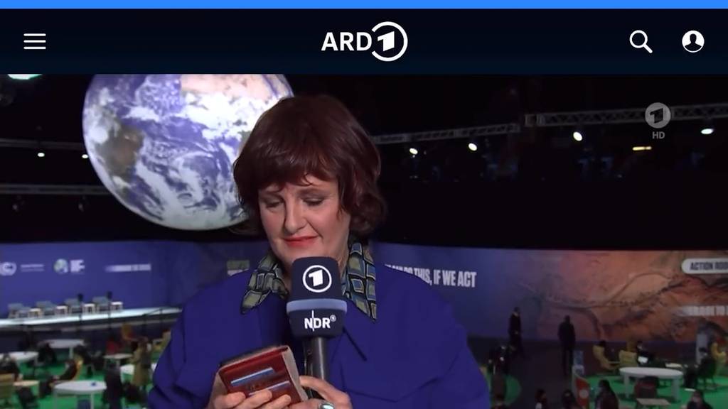 Panne on air: ARD-Korrespondentin greift während Liveschaltung zum Handy