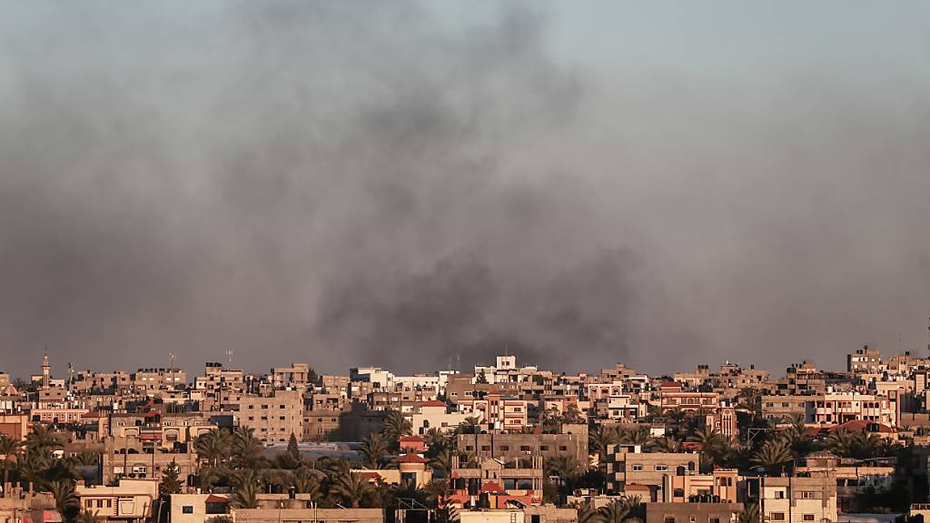 Viele Tote Bei Israelischem Luftangriff In Rafah - Nacht Im Überblick ...