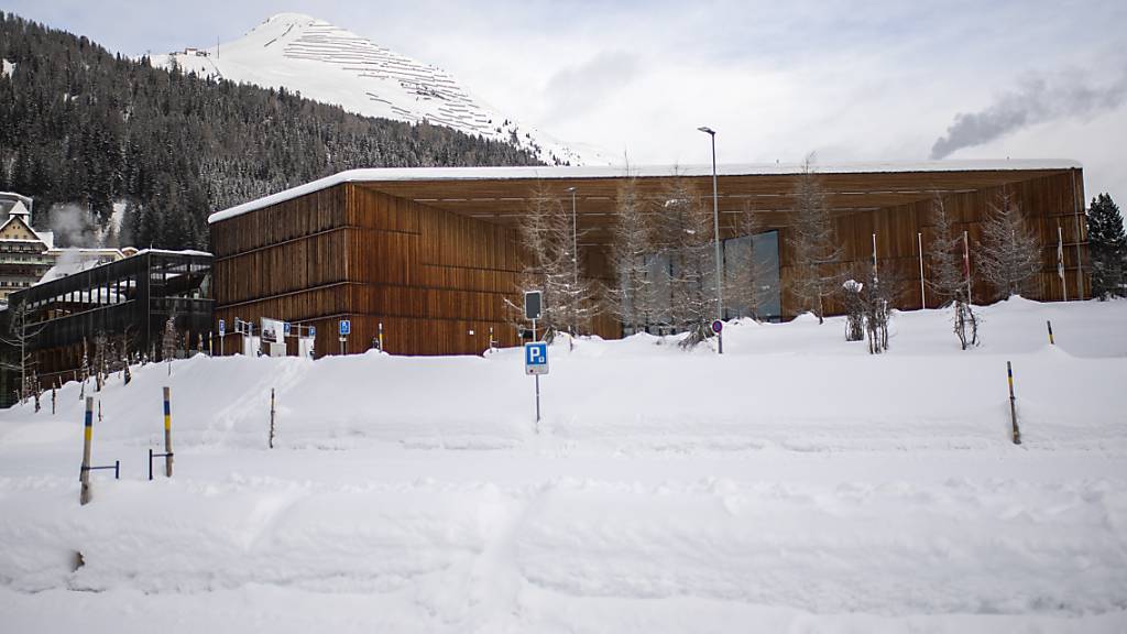 Das Kongresszentrum in Davos: Hier werden 2022 auch Regierungsmitglieder aus Nidwalden und Luzern ein- und ausgehen. (Archivaufnahme)