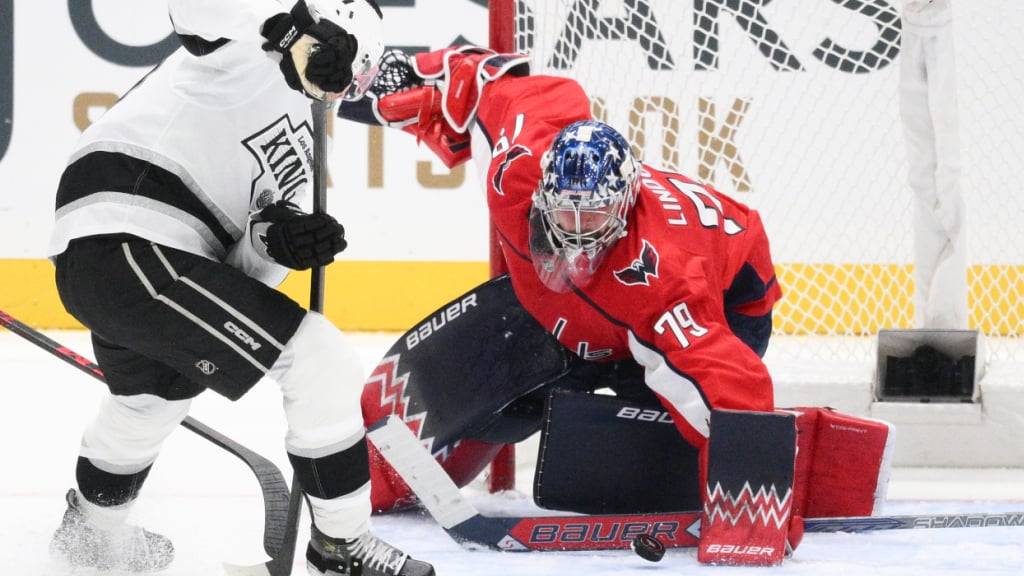 Charlie Lindgren (rechts) parierte für die Washington Capitals 30 Schüsse