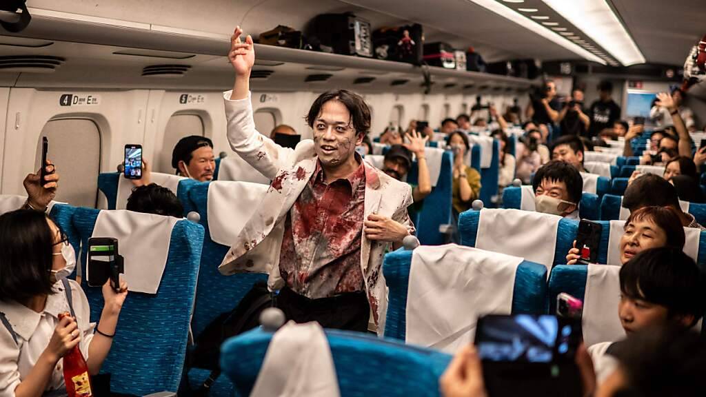 Der ‹Zombie Shinkansen› ist die neue Attraktion zu Halloween in Japan.