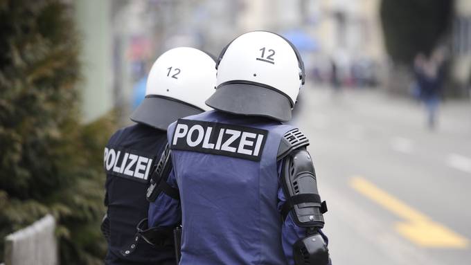 Polizisten bei Rappi-Spiel verletzt