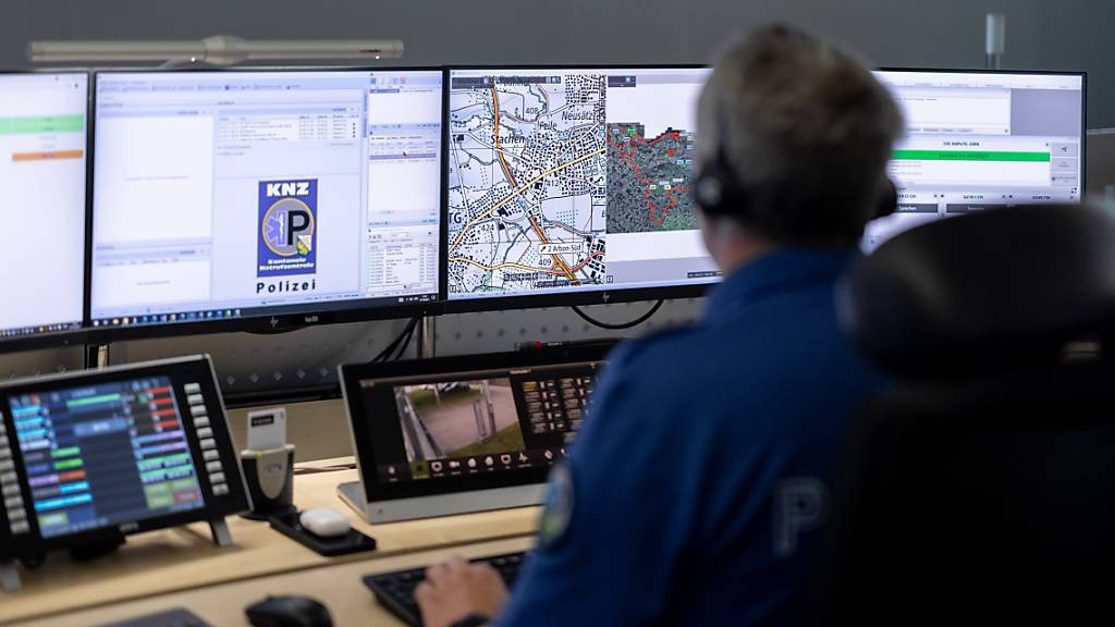 Die Notrufzentrale der Kantonspolizei Thurgau in Frauenfeld erhielt in der Nacht auf Dienstag eine Meldung über einen Brand in Kreuzlingen. (Archivbild)